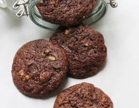 Cookies tout chocolat aux noix