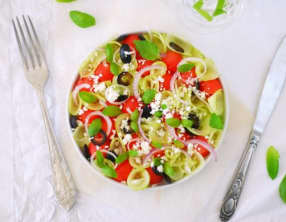 Salade de pastèque concombre feta olives noires