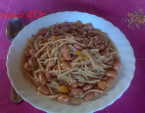 Soupe de petits spaghettis et haricots Borlotti frais
