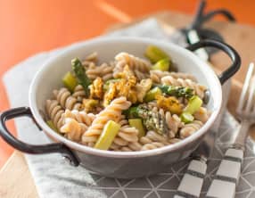 Pâtes à la farine de kamut, tamari, asperges
