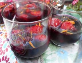 Fraises en gelée de sangria
