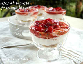 Verrines de fraises et mousse de fromage blanc