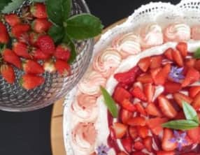 Pavlova fraises et chantilly mascarpone vanille