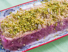 Fondant à la rhubarbe, pistaches et yaourts