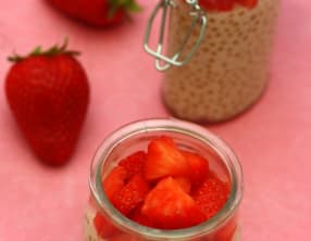 Perle du japon à la crème d'amande et fraise