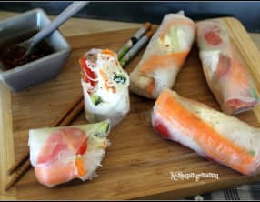 Rouleaux de printemps au chèvre frais, sauce sésame satay