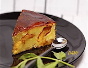 Gâteau abricots caramel