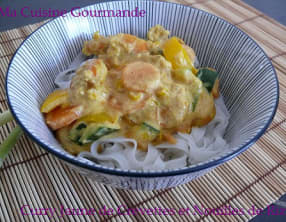 Curry Jaune de Crevettes et Nouilles de Riz