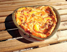 Clafoutis croquant abricots-noisettes