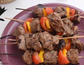 Brochettes de boeuf marinées