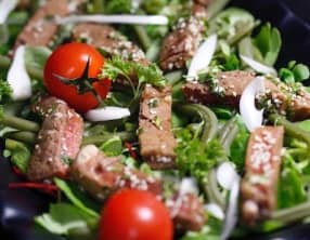 Salade de boeuf mariné