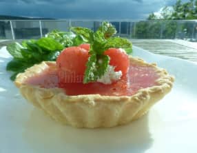 Tartelettes au chèvre, pastèque et menthe