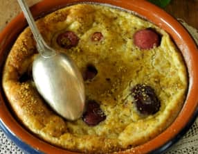 Clafoutis cerises, pistache et coco