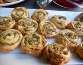 Roulés feuilletés à l’artichaut et au basilic