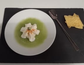 Coulis de tomates vertes et sa chantilly camembert