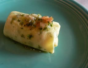 Crêpe aux brocolis, à la béchamel et au fromage Gouda