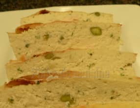 Terrine de poulet aux pistaches et au curry