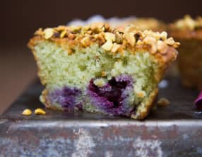 Moelleux pistaches, myrtilles