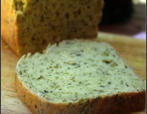 Pain de mie aux épinards