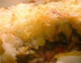 Hachis parmentier au hachis de boeuf à la tomate, mozzarella et parmesan