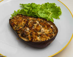 Aubergines farcies à la dinde et au pécorino