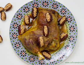 Epaule d'agneau aux dattes farcies