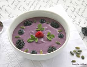 Crème de sarrasin aux mûres façon smoothie bowl