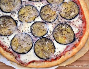 Pizza parmigiana aux aubergines grillées