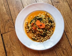 Black eyed peas à la tomate