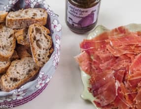 Jambon à la confiture d'aubergines