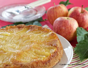 Quatre-quarts aux pommes