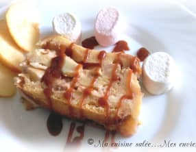 Croque-cake brioché pommes-caramel beurre salé au coeur fondant chamallows