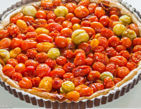 Tarte aux tomates cerises et au jambon sec