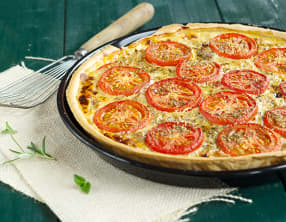 Tarte au thon, aux tomates et à la moutarde