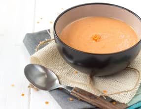 Soupe de lentilles corail au lait de coco