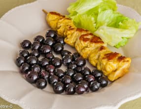 Brochettes de dinde aux raisins frais