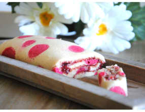 Gâteau roulé à la confiture de framboises