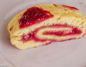 Biscuit roulé aux framboises