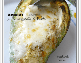 Avocat gratiné à la mozzarella