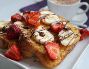 Brioche perdue banane, fraise et Nutella
