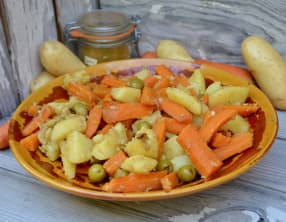 Tajine de carottes, pommes de terre et olives vertes
