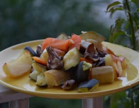 Légumes et champignons rôtis au four