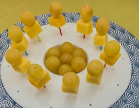Brochettes de comté aux raisins