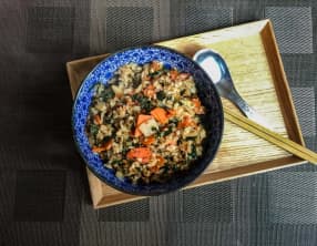 Riz sauté au kale et au tofu