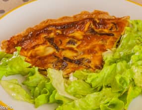 Quiche feuilletée poitrine, champignons et Saint nectaire