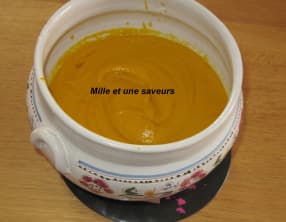 Soupe carotte et fromage ail et fines herbes