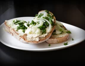 Fromage de chèvre aux aromates