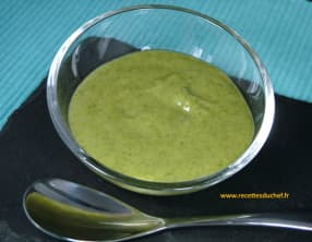 Fanes de radis huile infusée au curry