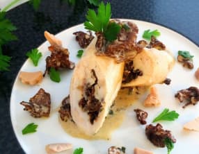 Ballottine de volaille au foie gras et aux girolles
