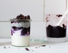 Pudding aux graines de chia et myrtilles